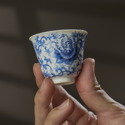 岩茶主人杯景德镇陶瓷茶杯主人杯个人功夫青花薄胎清湾山水小客杯