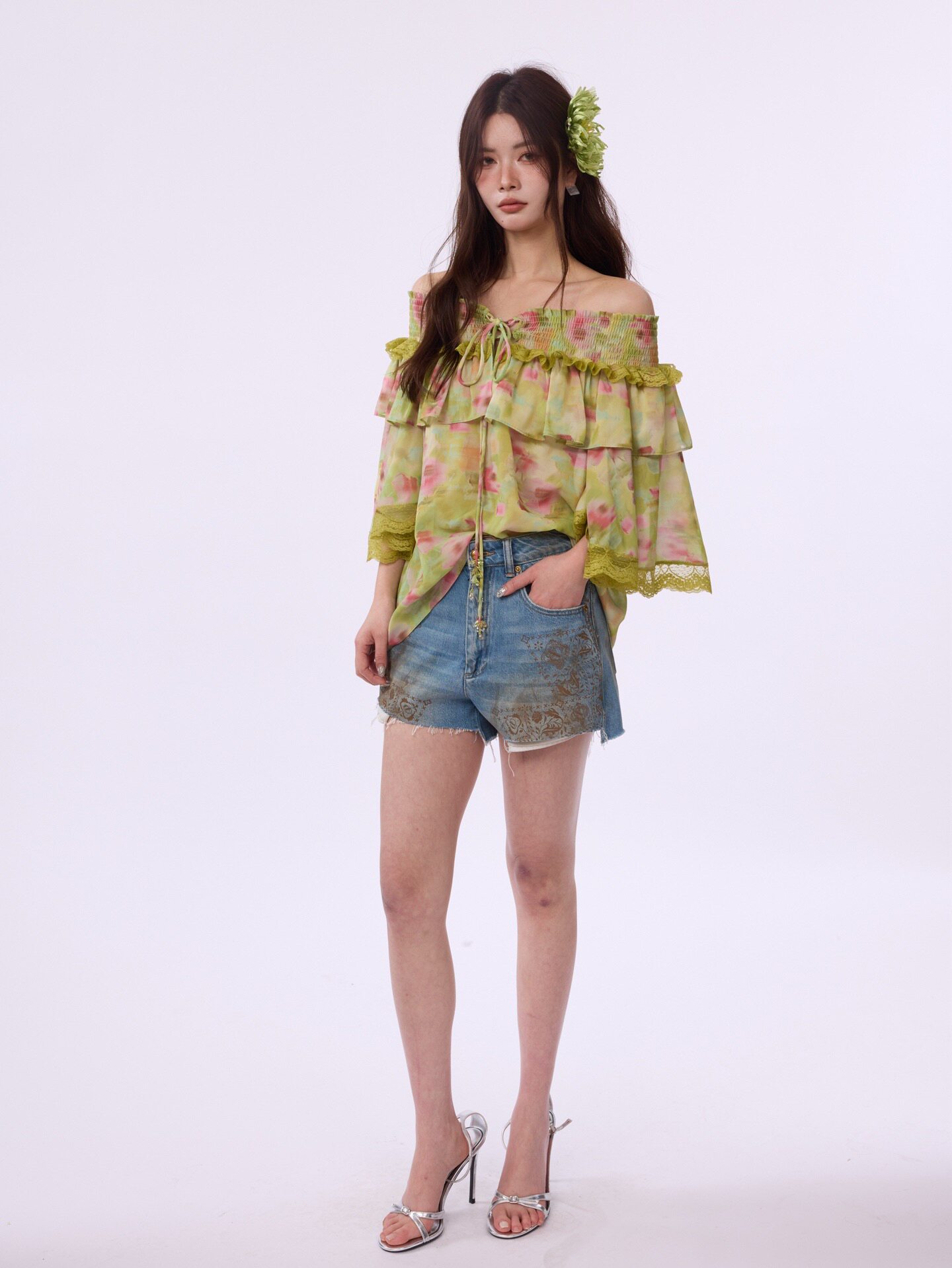 【YJXD】张萌同款CD26S夏季上新织野假期系列定制喷花牛仔短裤女