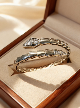 蛇形手镯女纯银镀18K玫瑰金满钻蛇骨轻奢多圈蛇头镶钻款开口手环