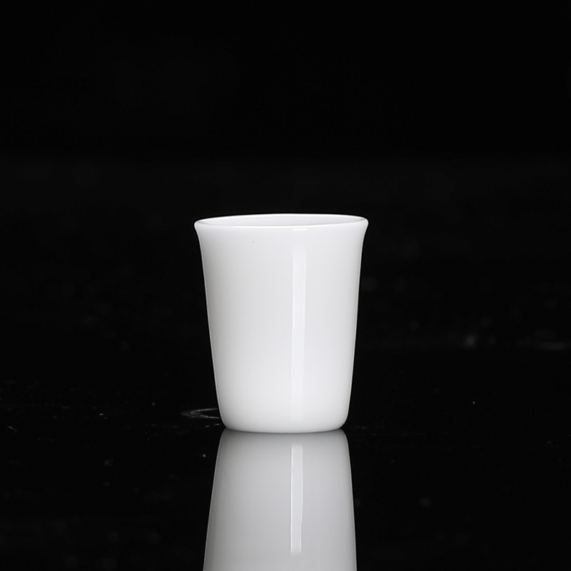 15ml亮光冰种玉瓷白酒杯分酒器酒具酒杯酒壶高端德化白瓷小号酒杯