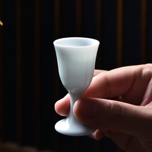 10ml青瓷高端白酒杯高脚杯烈酒杯