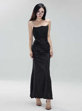 Kilonova黑色抹胸连衣裙女新款高级感气质收腰显瘦鱼尾长裙子