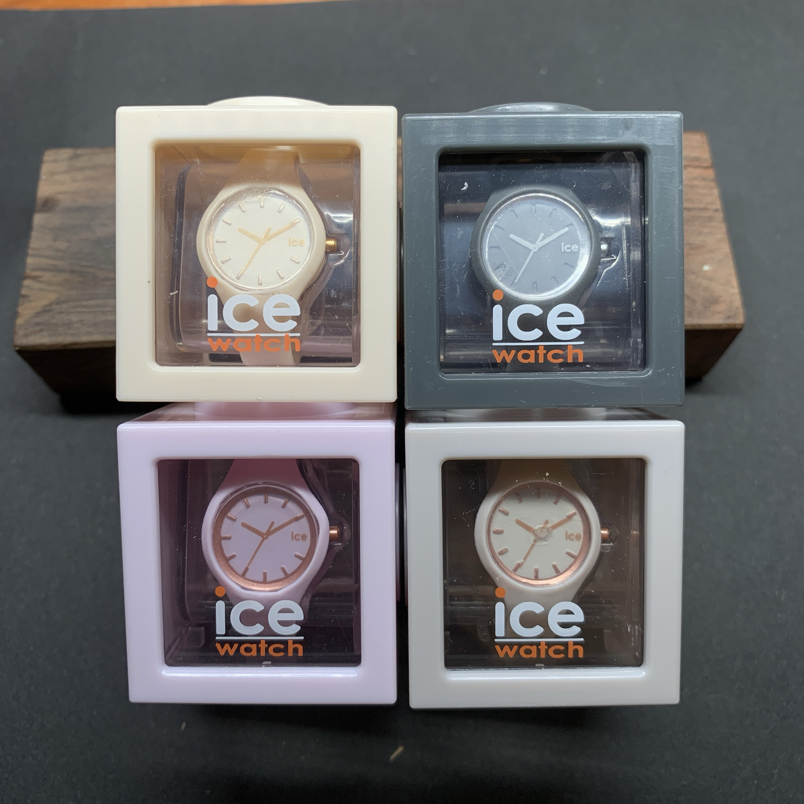 正版散货 万代BANDAI微缩ICE-WATCH艾施手表收藏扭蛋