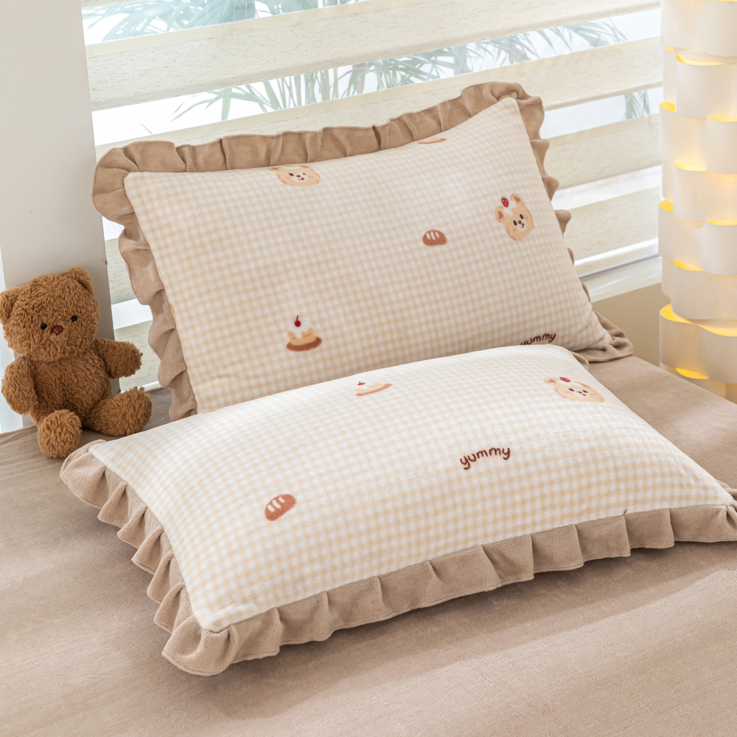 韩版加厚牛奶绒枕套一对2只装花边保暖珊瑚双面加绒枕芯套枕头套