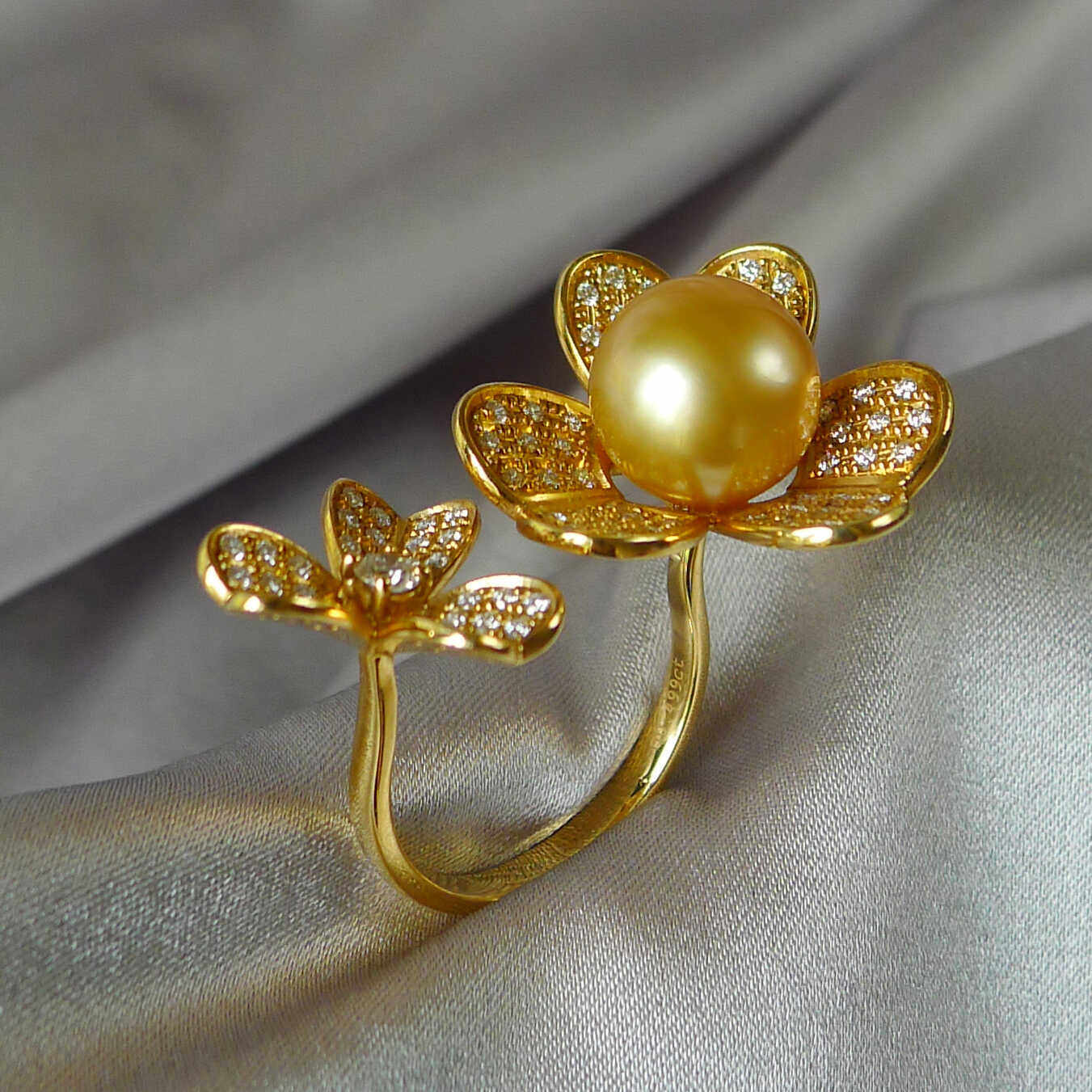 纯翠珠宝现货新品 天然海水南洋金珍珠戒指18K金镶钻石双花开口戒