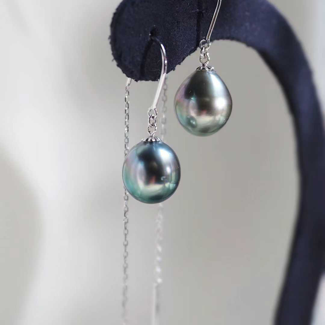 大溪地孔雀绿巴洛克黑珍珠耳线