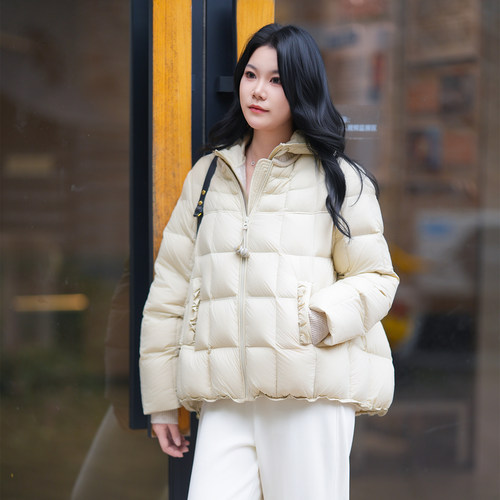 轻薄短款宽松90白鹅绒羽绒服外套