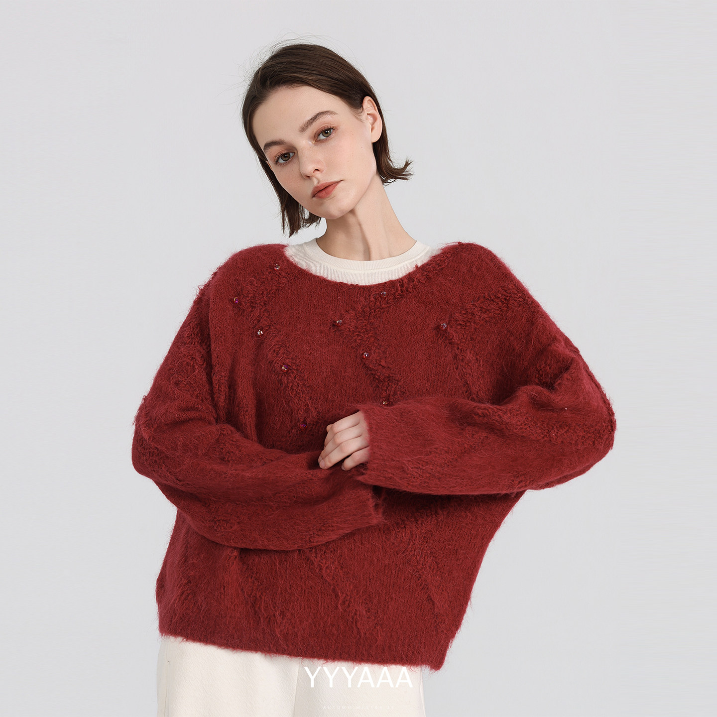 YYYAAA重工手缝珠子温柔一字领羊驼毛针织套衫