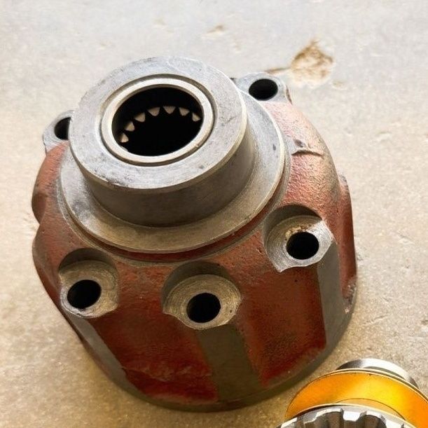 约翰迪尔宁波奔野拖拉机配件304/324/404/484前桥差速器总成图片