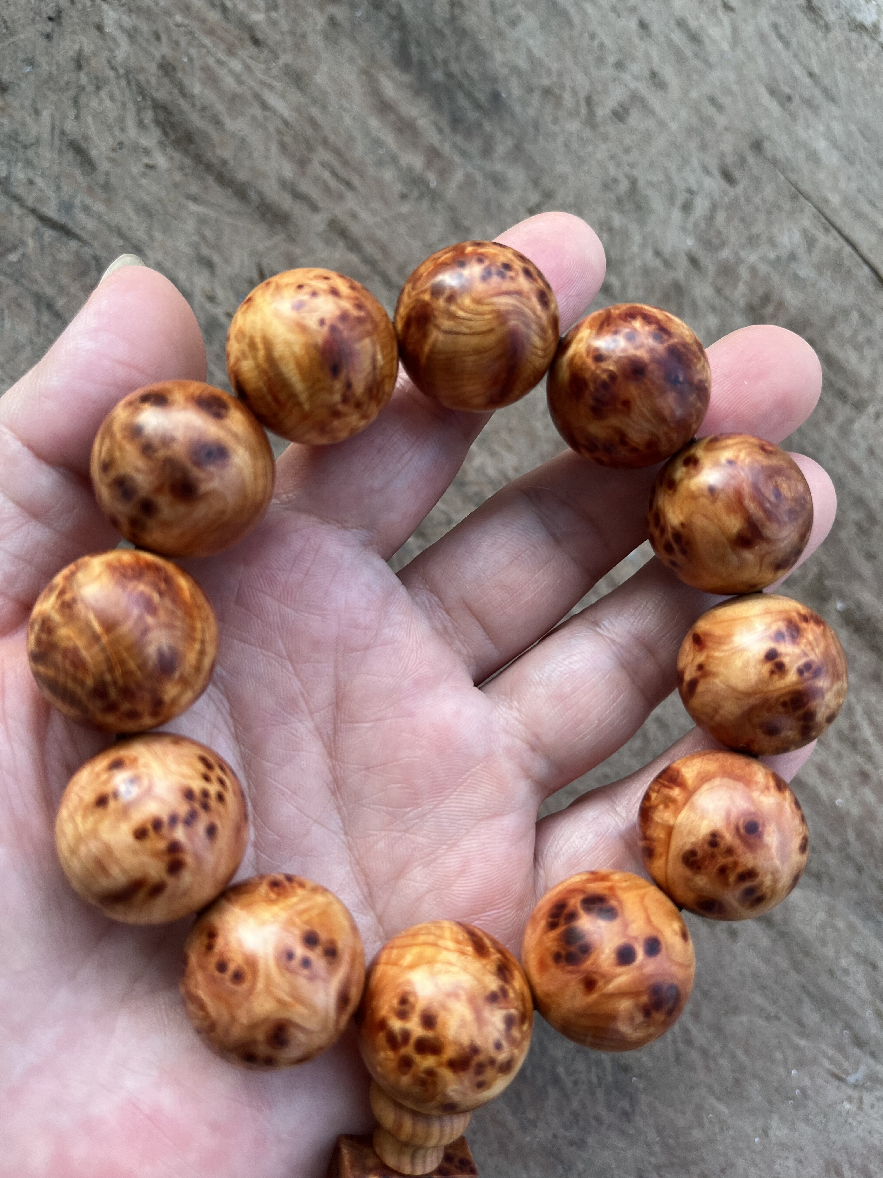 崖柏爆满留疤手串2.0太行崖柏老料带瘤疤火焰纹高油佛珠念珠文玩