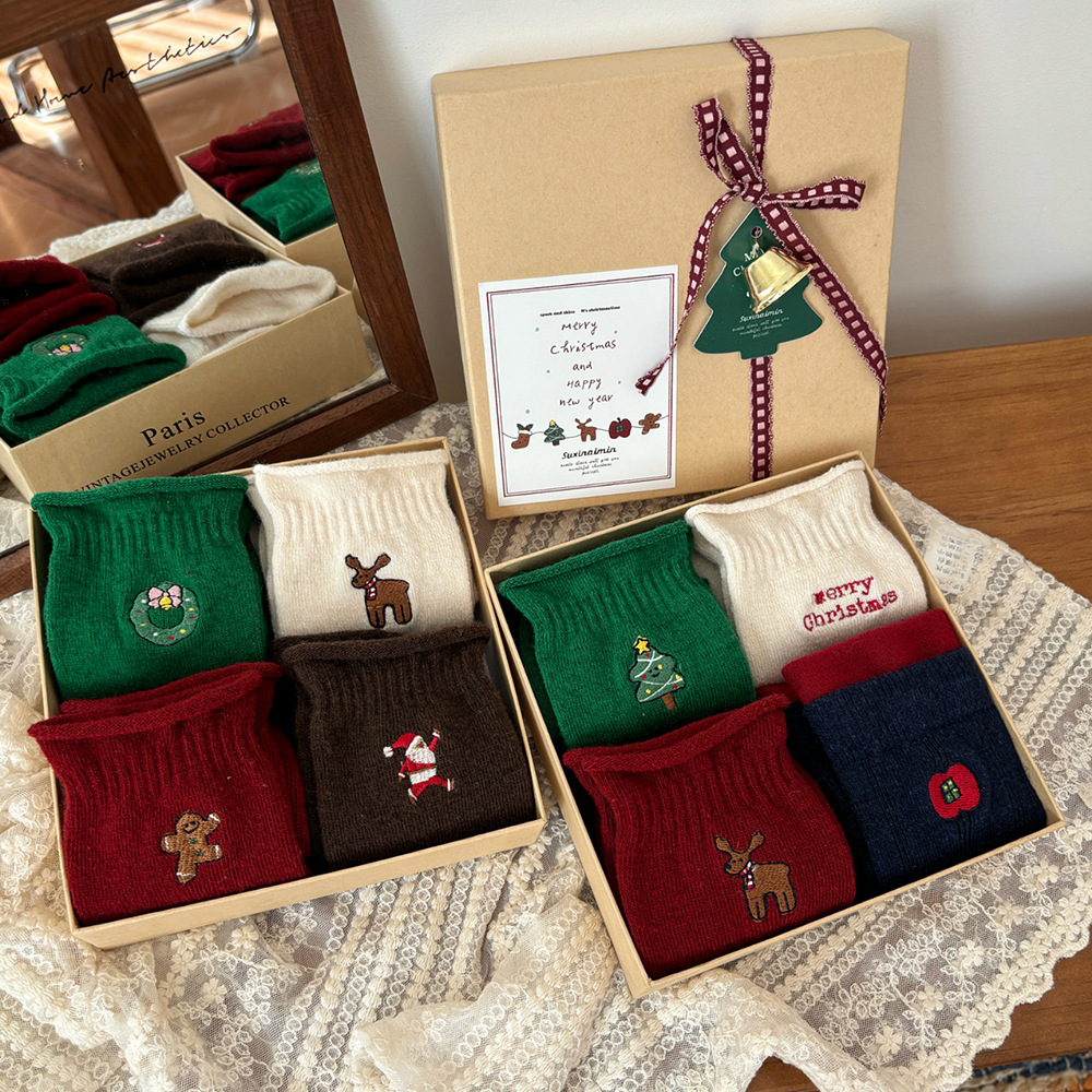 羊毛袜！秋冬圣诞老人礼盒装韩版卡通可爱刺绣保暖舒适红色中筒袜
