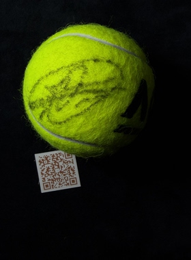 德约科维奇 Novak Djokovic 亲笔签名网球 实物拍摄 送锦盒