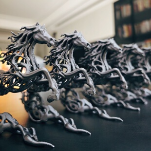 3D打印奔腾骏马桌面摆件复古镂空工艺装饰品办公室书房摆设黑马