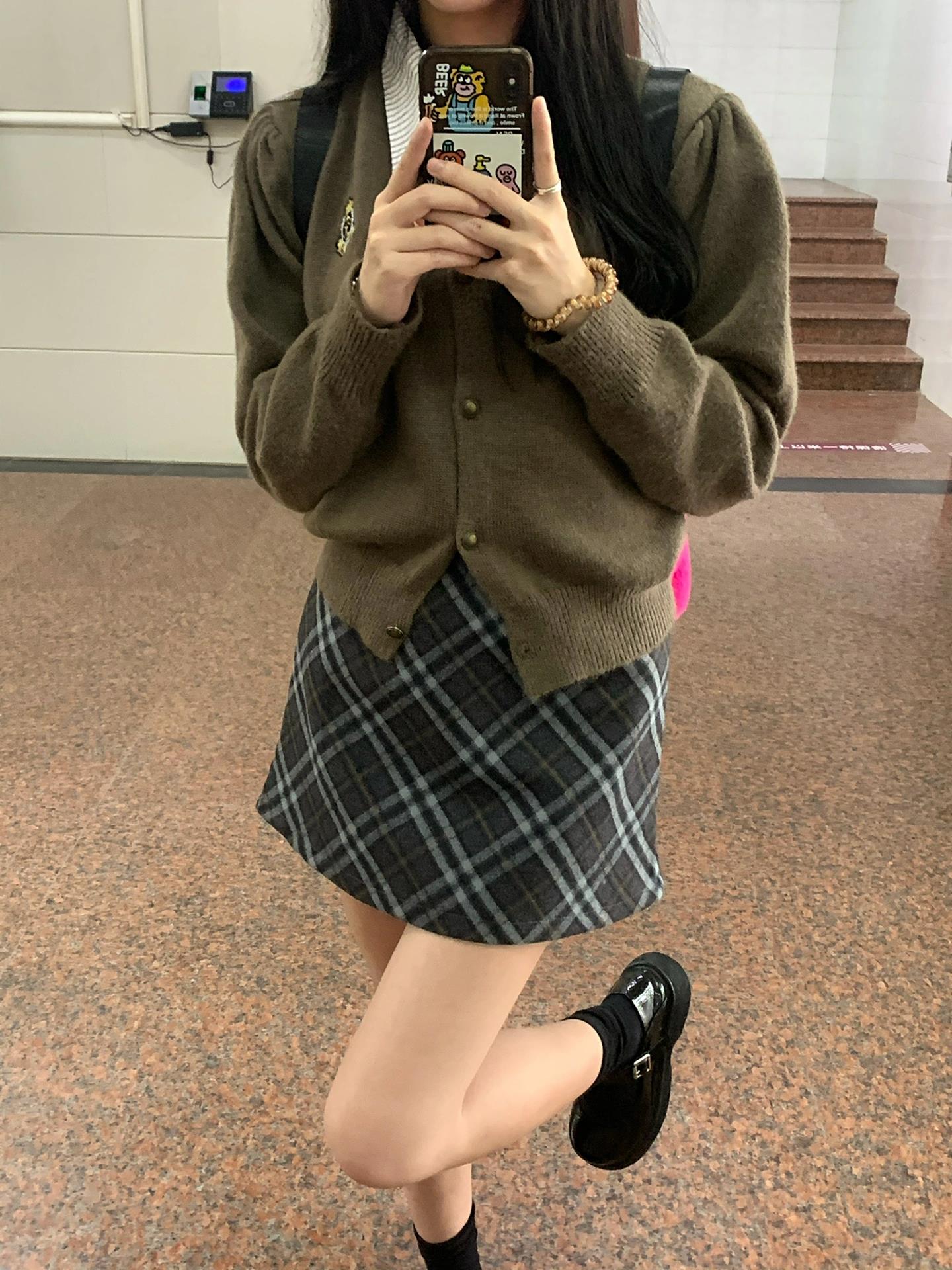 韩系格纹半身裙复古大码显瘦包臀