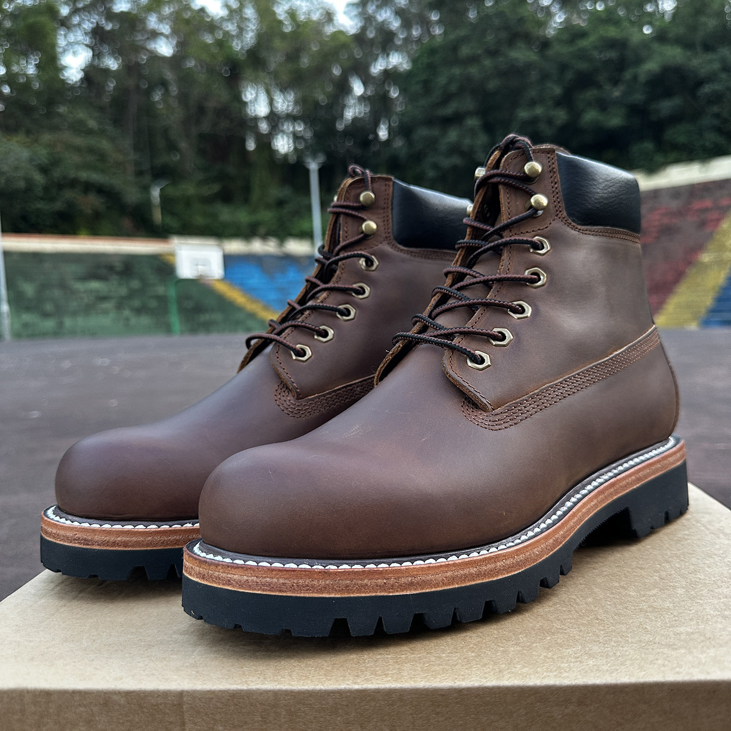 真皮头层牛皮男靴固特异缝线工艺踢不烂大黄靴防滑耐磨中帮工装靴