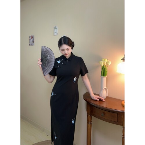 胖妹妹夏季珍珠蝴蝶刺绣显瘦旗袍