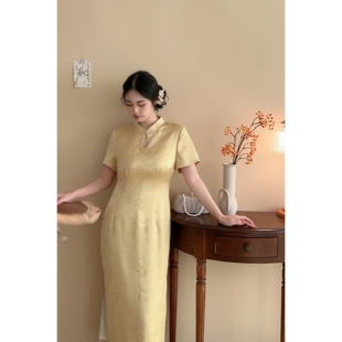 仿醋酸重工提花黄色优雅大方胖mm大码 新中式 旗袍裙 自制款 蝶恋