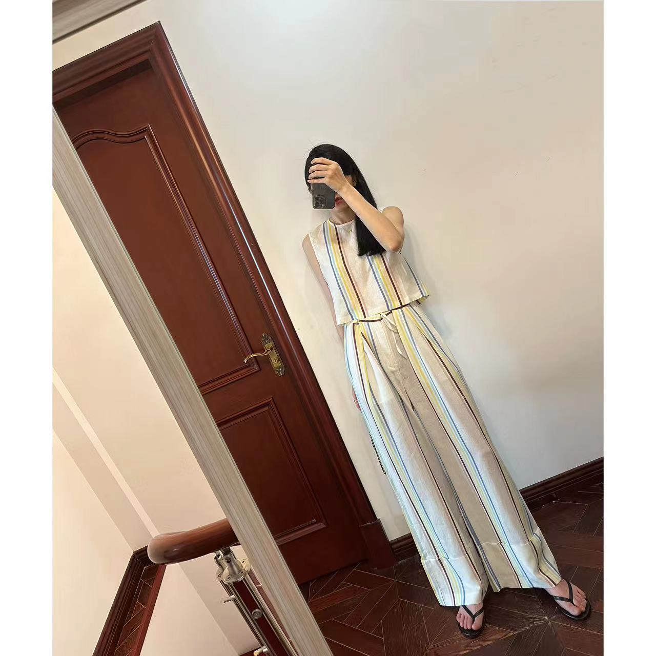 高腰休闲风设计师彩条