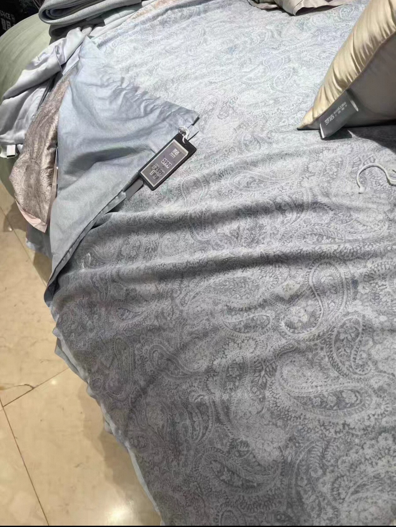 梦洁 QUEEN天丝棉印花水洗纯桑蚕丝夏被:温莎城堡图片