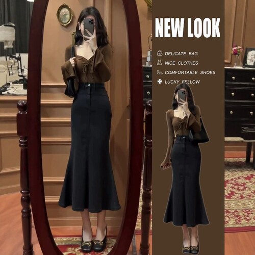 04/26W 纯欲辣妹性感方领打底衫鱼骨修身显瘦不规则长袖打底衫209