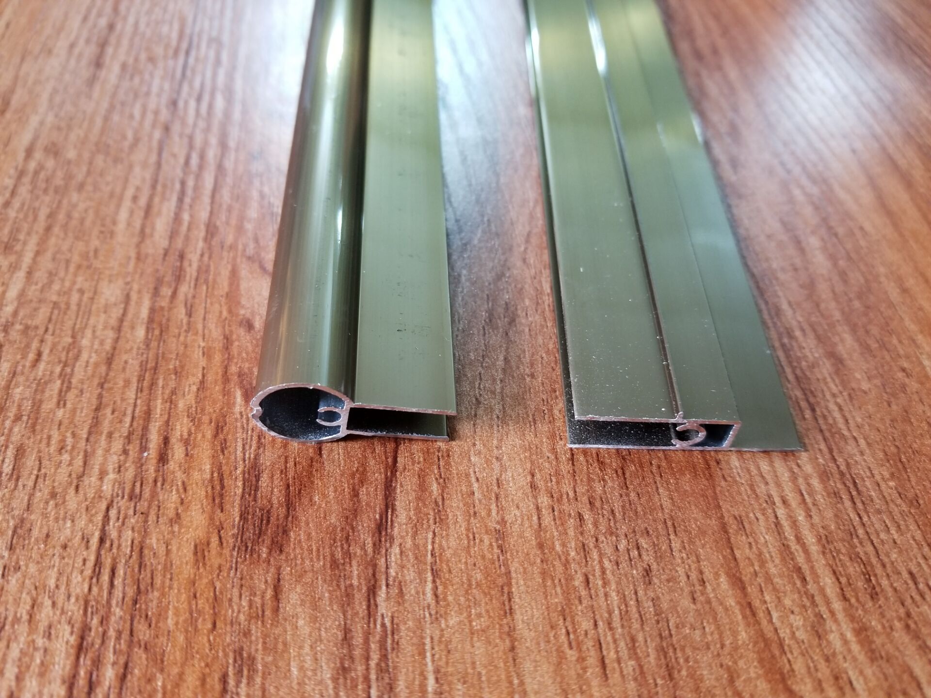 专用前后铝条收边遮阳透明雨棚