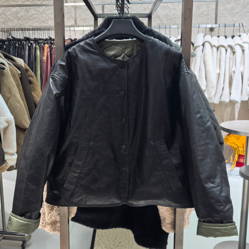 2025冬季新款真皮圆领牛皮棉服女短款单排扣两面服宽松休闲外套