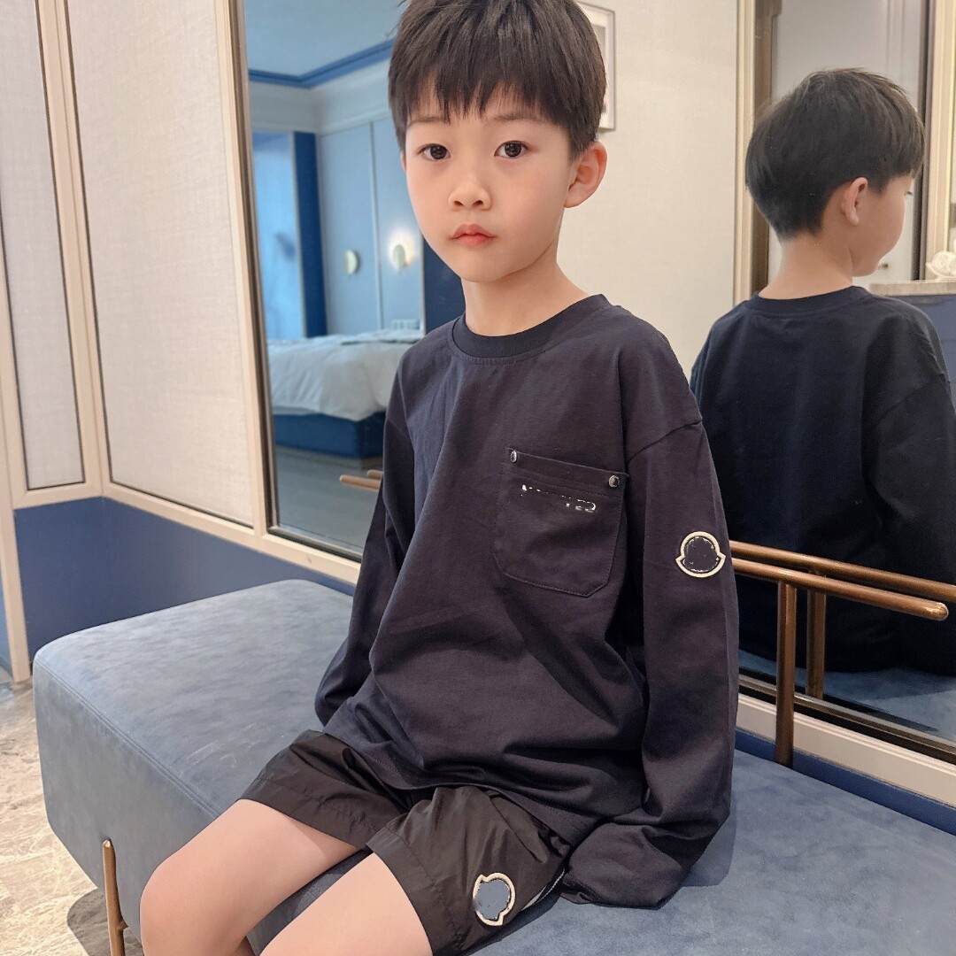 潮牌圆领插肩长袖贴袋T恤图片
