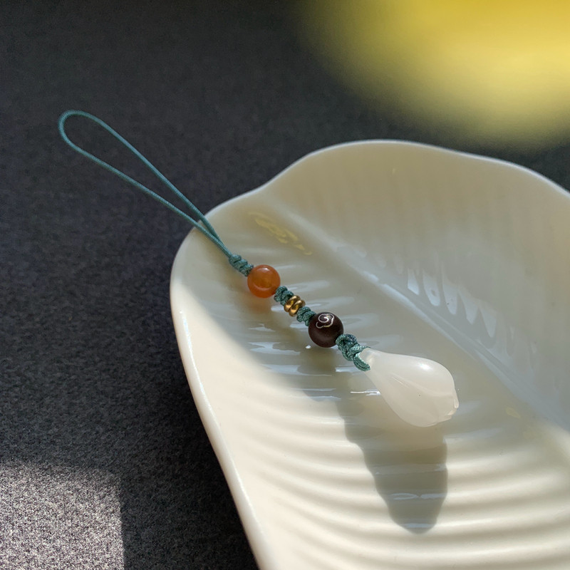 新品新疆白玉木兰花手机链挂件挂绳水晶玉石钥匙扣汉服押襟包挂饰