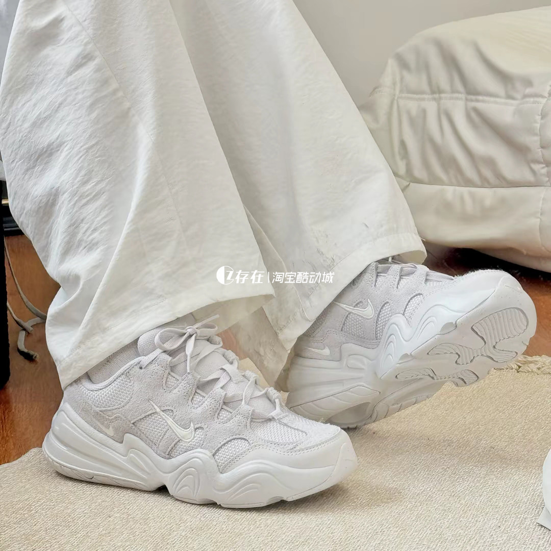Nike/耐克 Tech Hera 男女舒适透气缓震运动休闲跑鞋DR9761-009