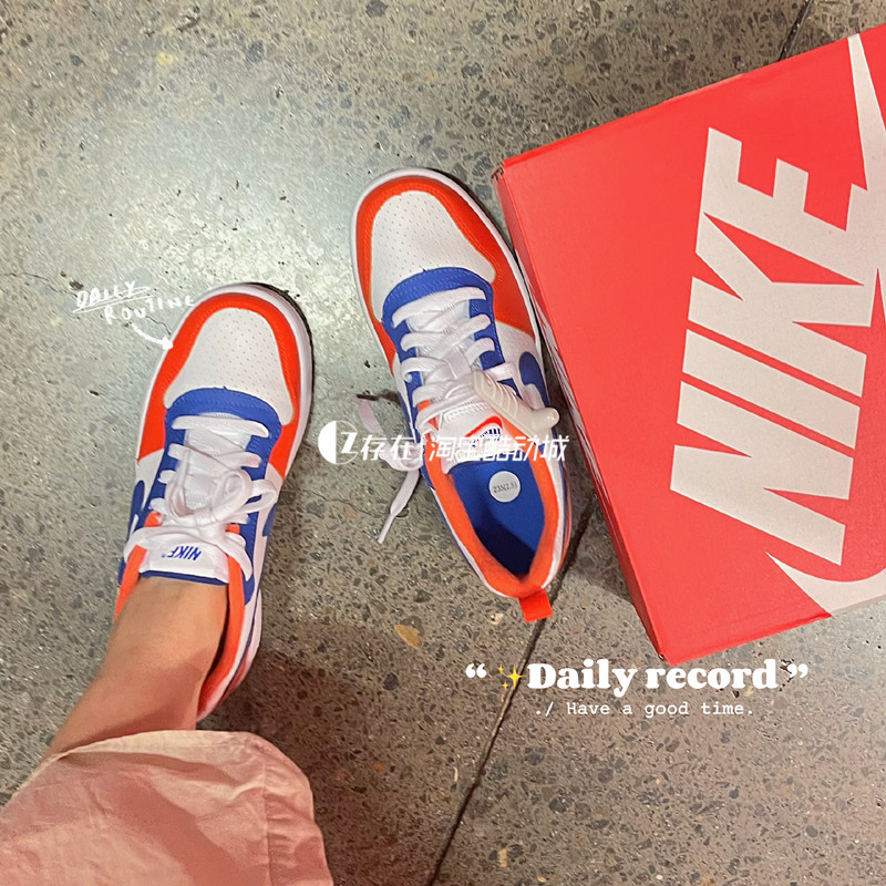 Nike白蓝橙尼克斯女子休闲板鞋