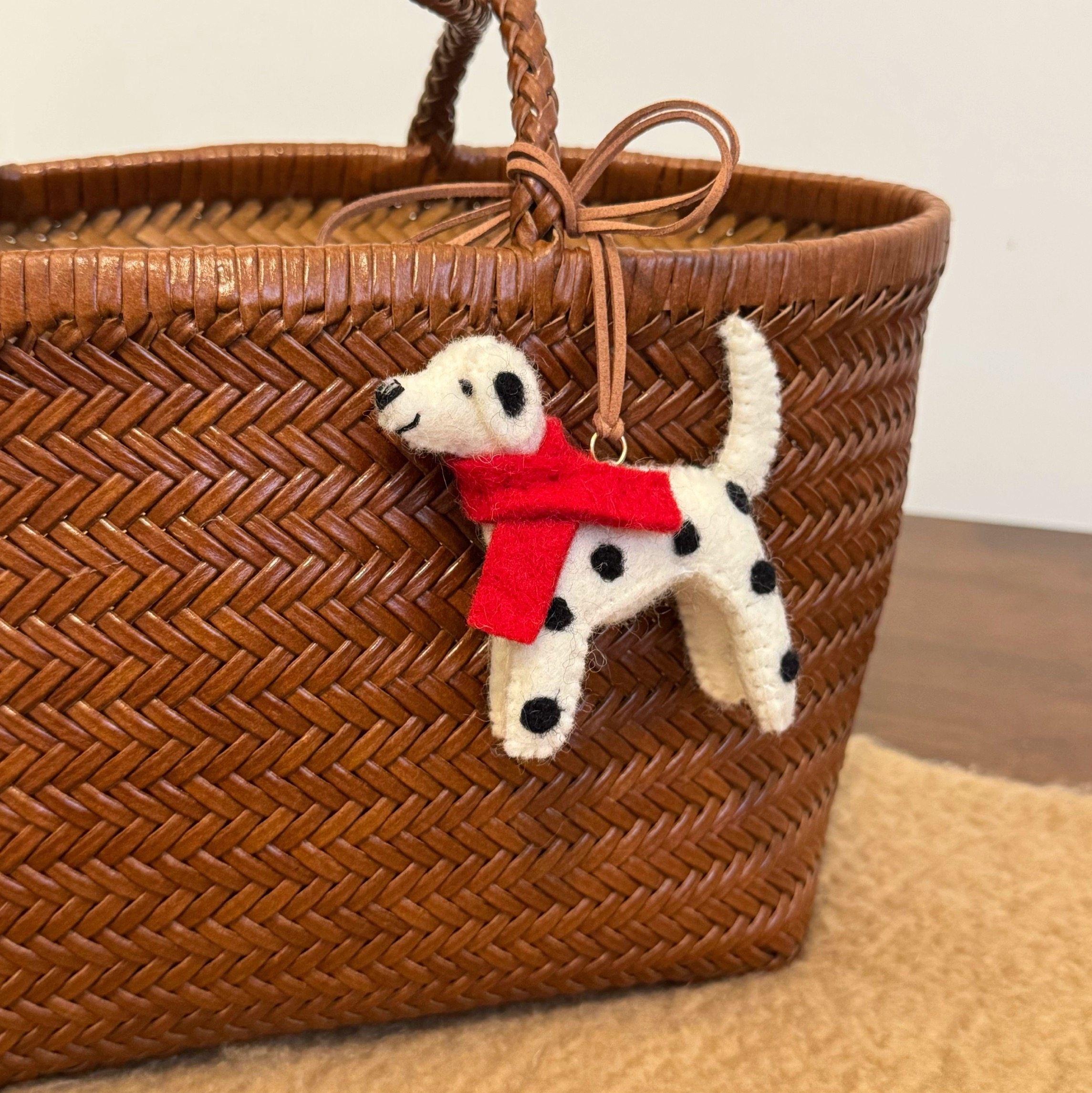 尼泊尔手工羊毛毡可爱小狗包包挂件情侣钥匙扣小玩偶汽车车载挂饰,服饰配件/皮带/帽子/围巾,包挂件,淘宝优惠券,粉丝福利购,淘宝优惠卷