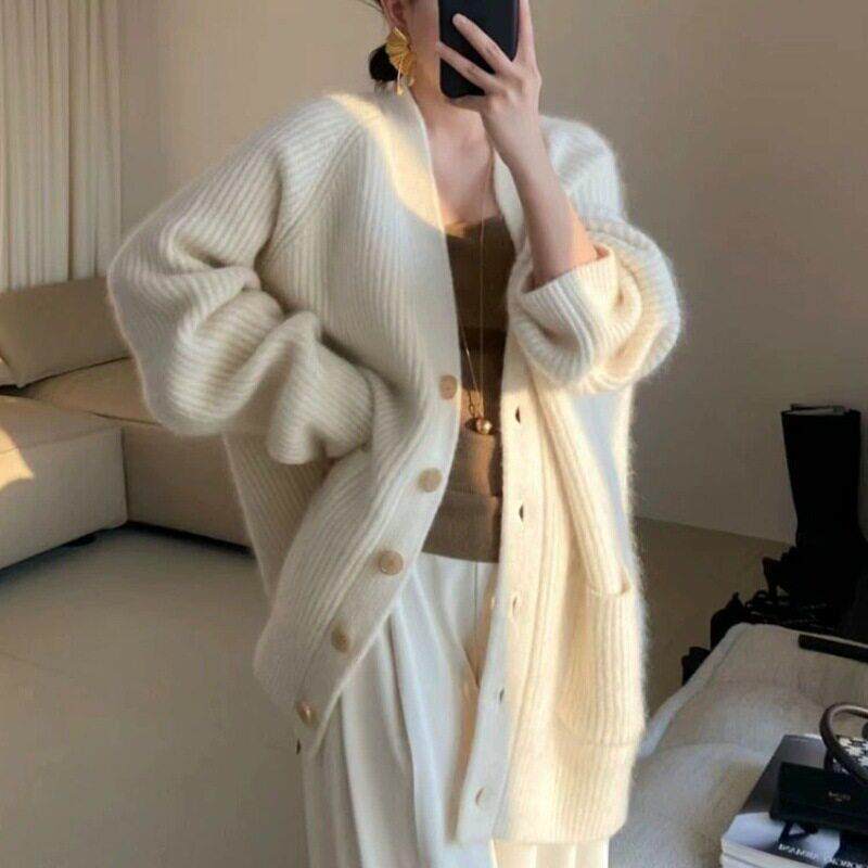新款秋冬加厚宽松慵懒风软糯针织V领羊绒毛衣中长款100羊毛开衫女