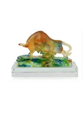 运势如虹牛琉璃摆件公司开业礼品