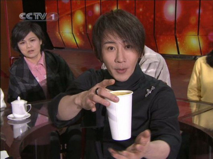 大卫舞台魔术道具果汁消失可乐消失刘谦春晚表演节目小学生简单