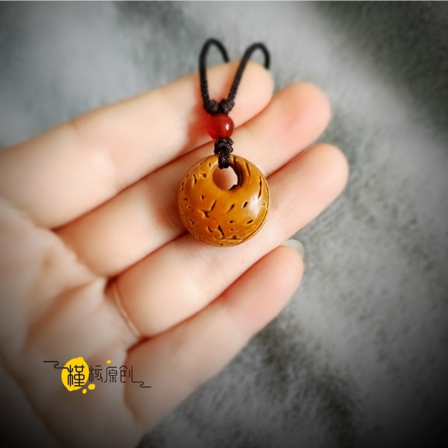 手工制作桃核公主扣项链