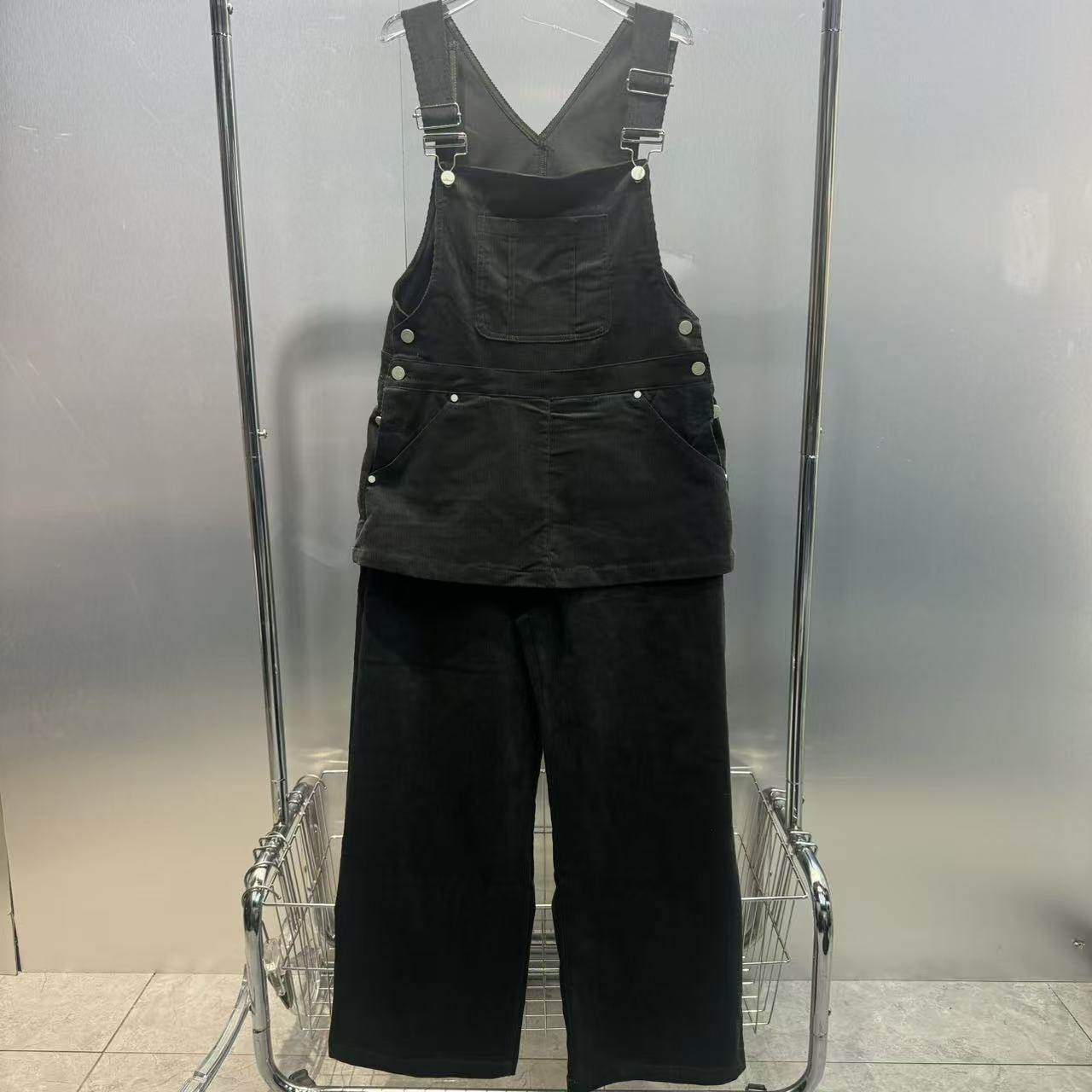 深圳南油2026早春新款韩系少女复古条绒俏皮洋气减龄时尚背带裤潮