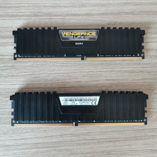 电脑内存条16G 32G 海盗船DDR4二手内存条16G 3000MHz台式机