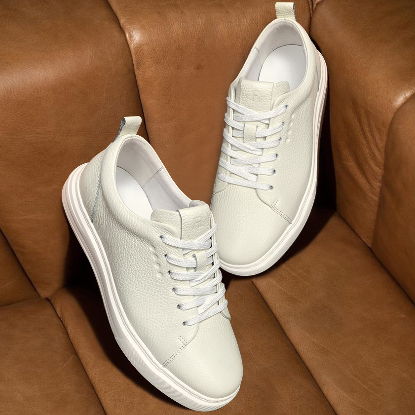 男款小白鞋真皮头层牛皮2026新款夏季透气轻便高级感男士休闲板鞋