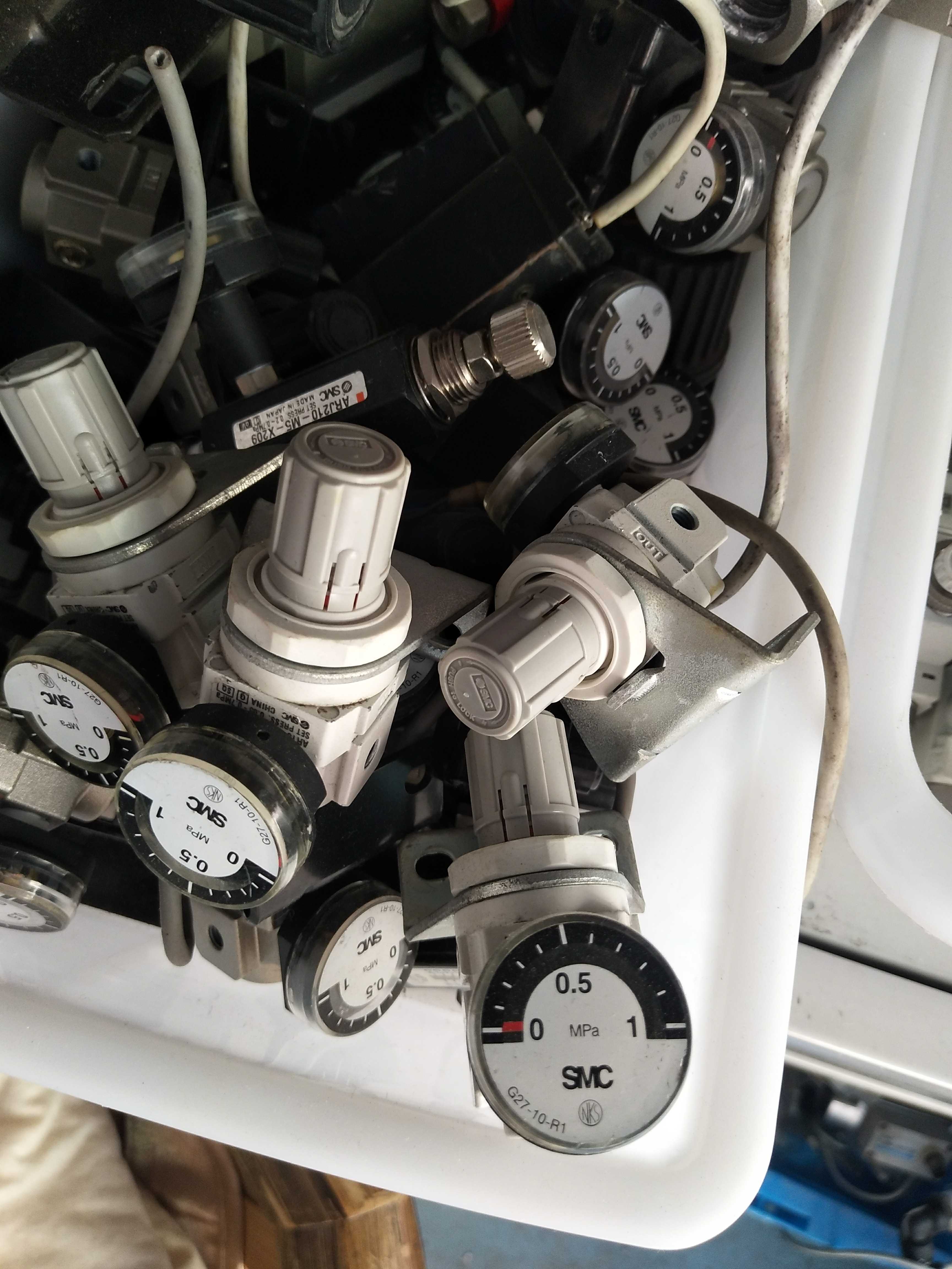 SMC AR10-M5BG-A调压阀 原装正品