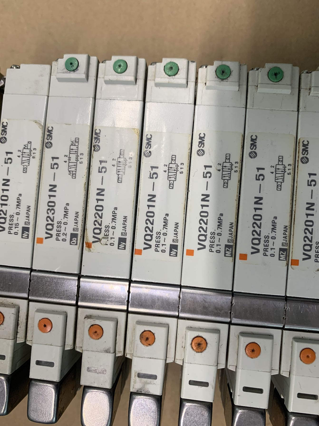 SMC VQ2201N-51 电磁阀 原装正品 拆机 测试完好