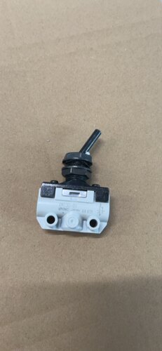 SMC VM130-01  手动阀 开关 带泄气 原装正品 正品拆机