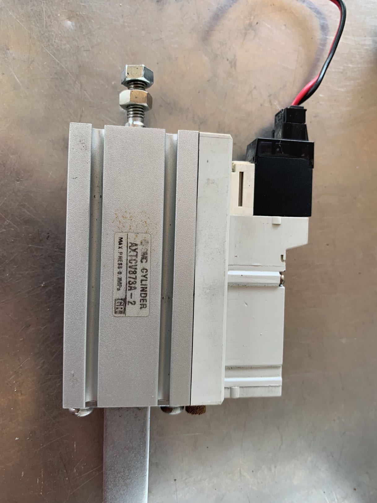 smc气缸拆机电磁阀