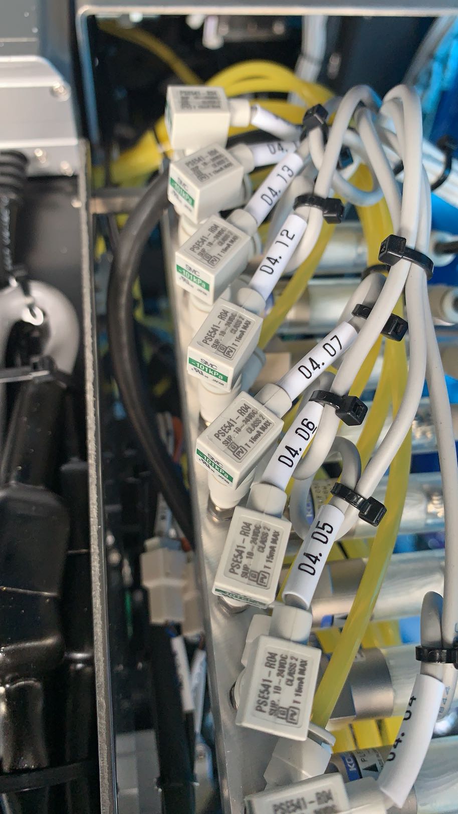 SMC PSE541-R04 真空压力开关 几乎全新 线长2米以上