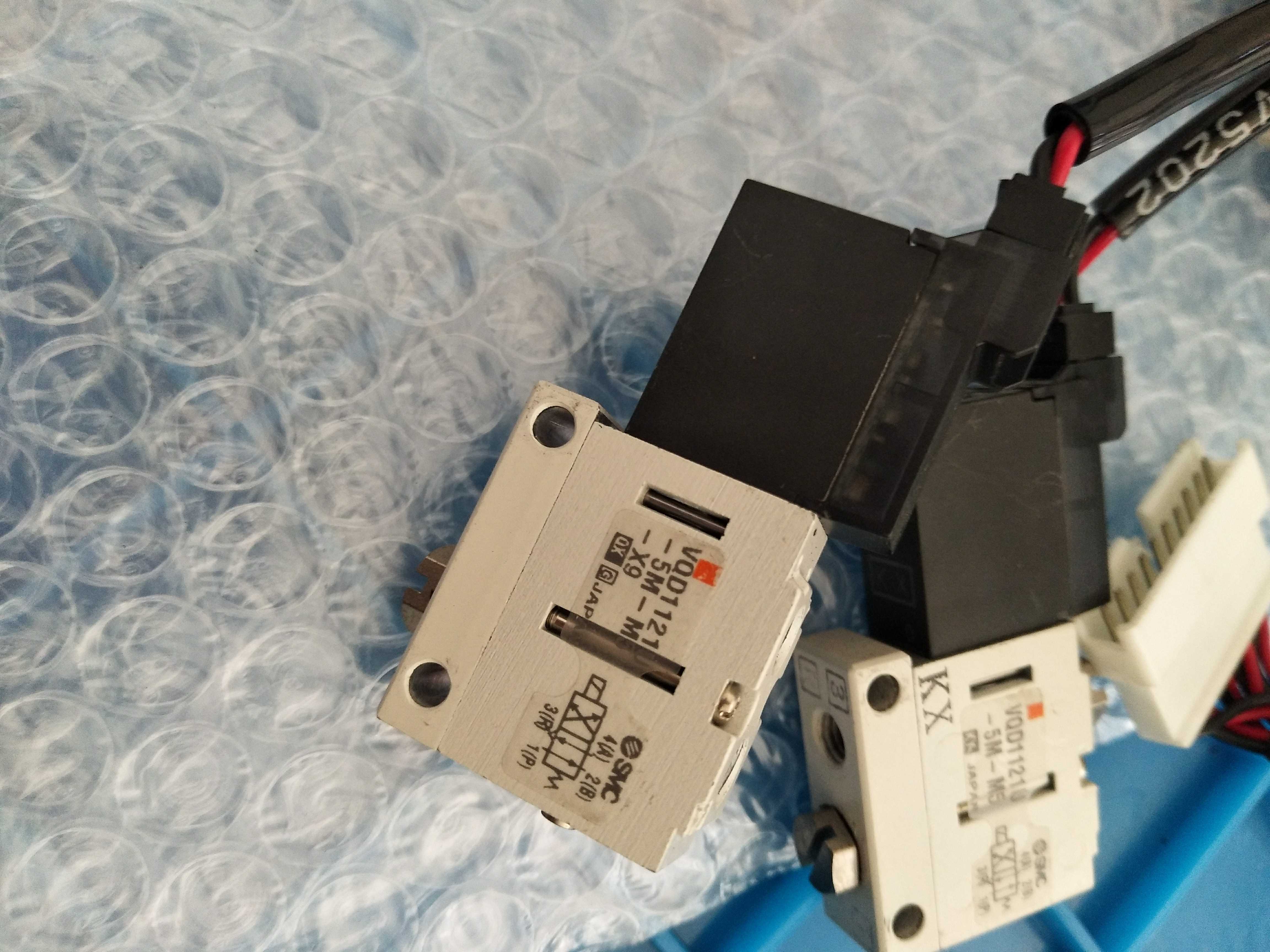 SMC VQD1121U-5M-M5 电磁阀 原装正品 九成新