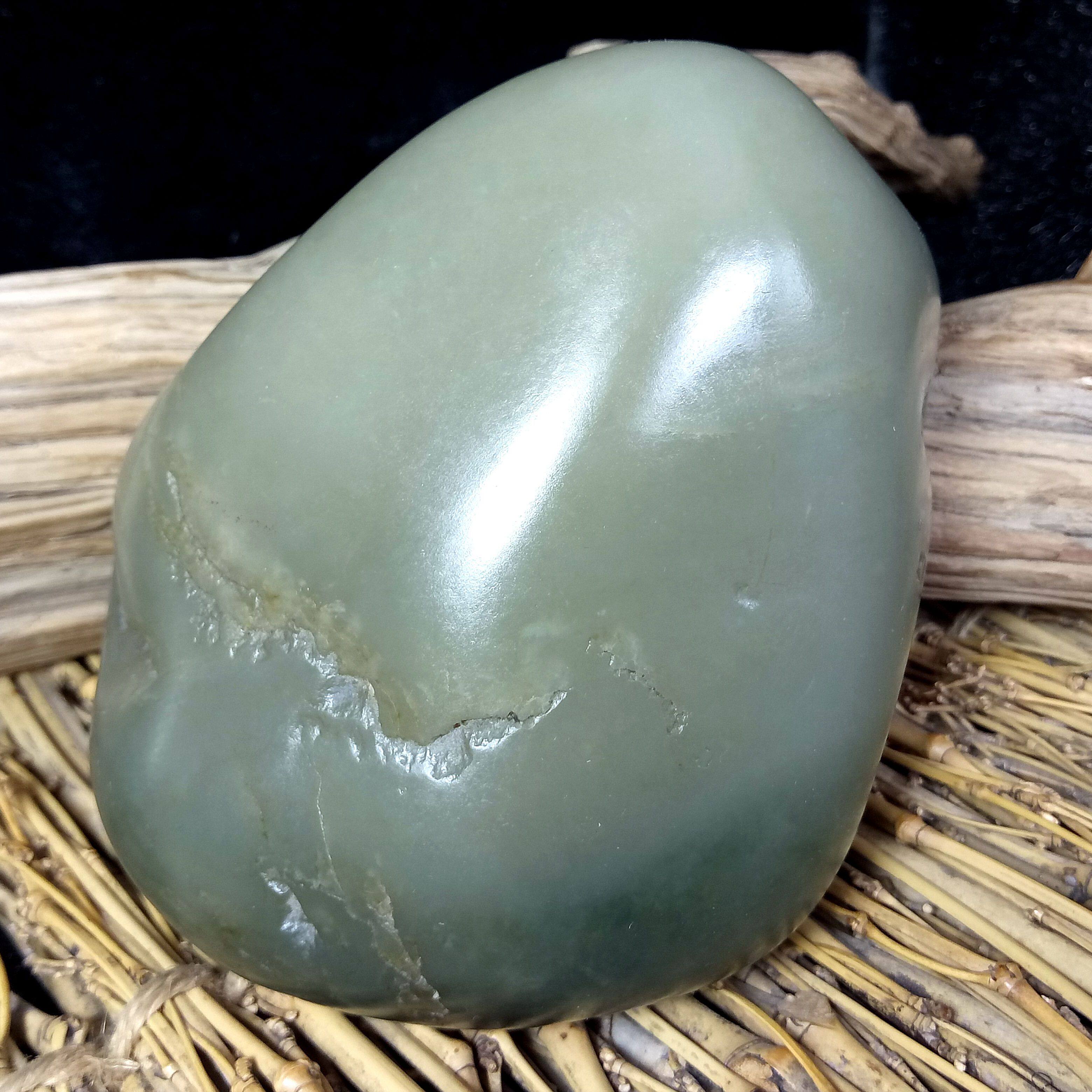 新疆和田籽料 带翠籽玉 天然无修油润肉细 脂份好 籽料原石950g