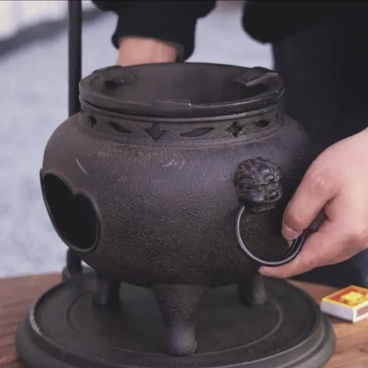 大号唐风炉铸铁炉烧烤炉家用煮茶炉烧炭炉炖肉炉烧水炉烧饭炉煮茶