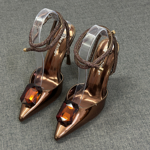 上脚超美【微瑕】欧美宴会百搭尖头细跟高跟鞋水钻绊带包头凉鞋女