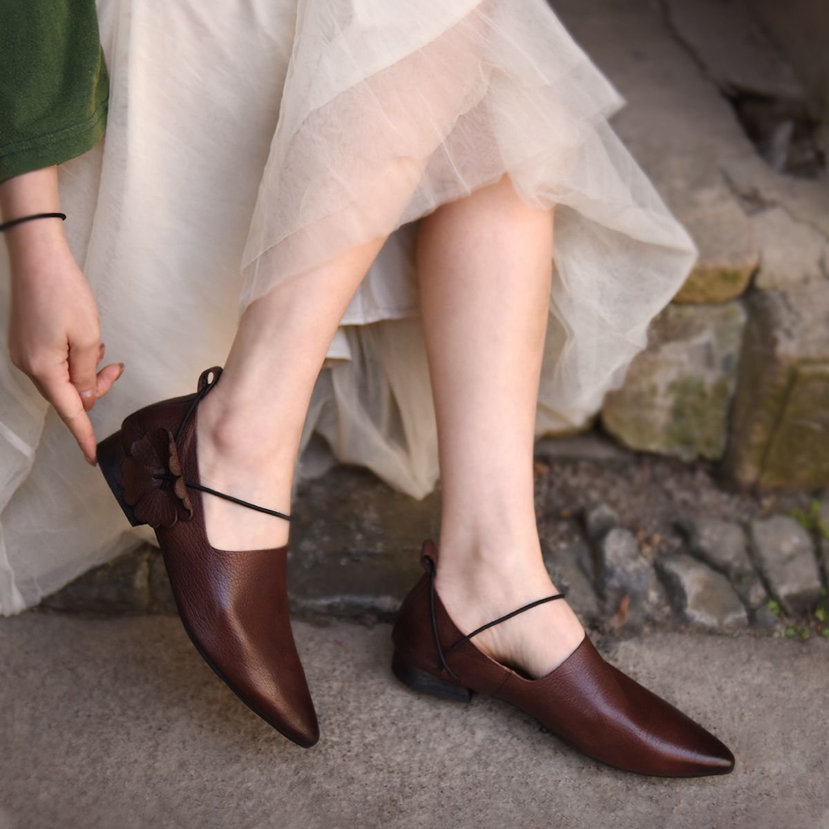 artmu尖头单鞋女深口四季鞋花朵