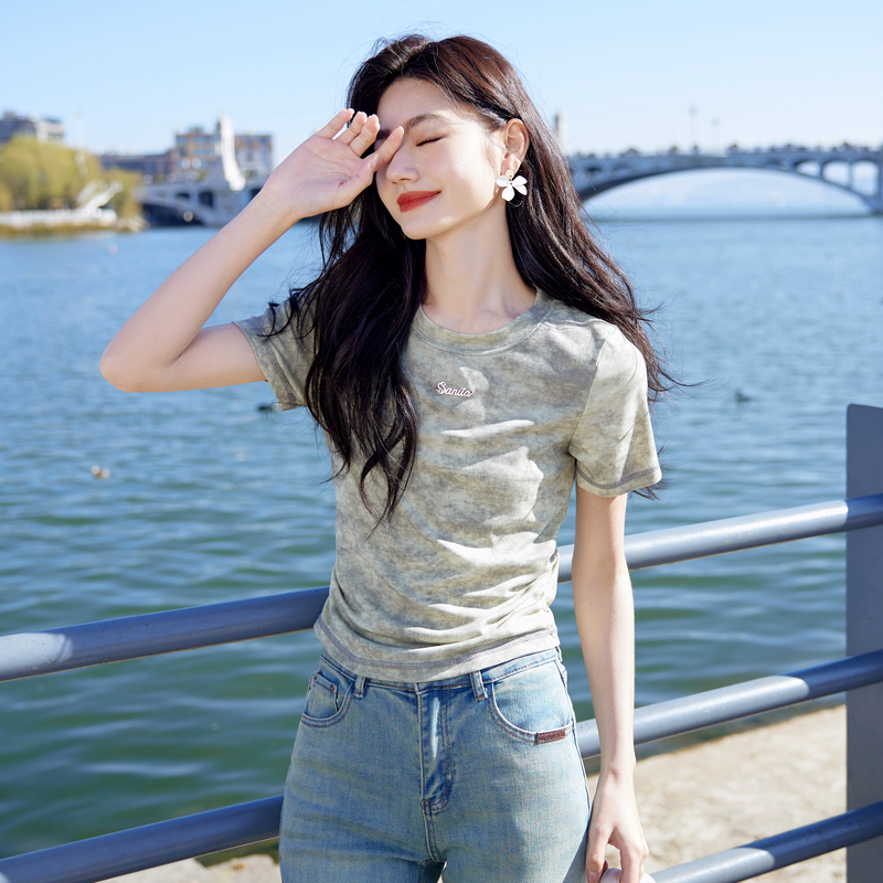 晕染时尚短袖T恤苏醒的乐园