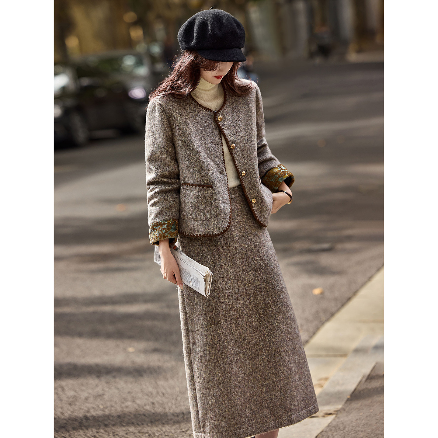 圆领刺绣小香风夹克半裙套装2025年冬季新款女装两件套